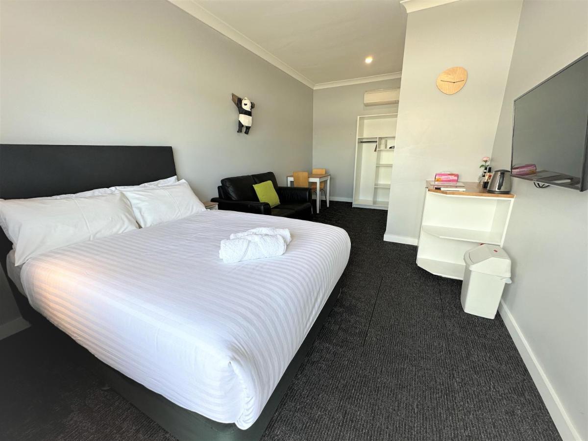 Vikas Motel Jindabyne Exterior photo